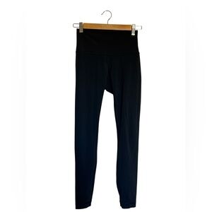 Lululemon wunder under Black HR  Leggings size 4